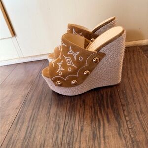 Jessica Simpson Brown Embroidered Wedge Sandals